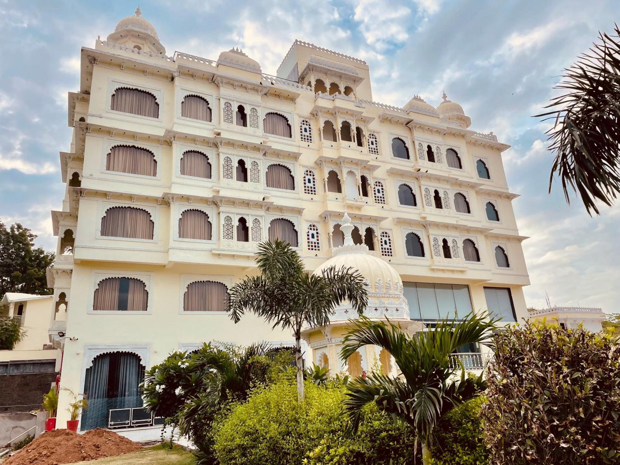 Mewar Palace Resort And Spa Udaipur Extérieur photo