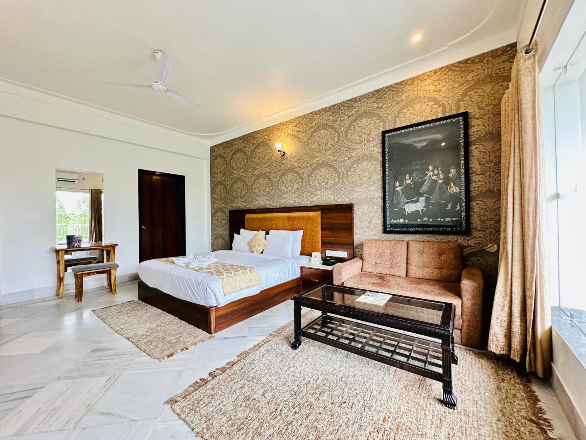 Mewar Palace Resort And Spa Udaipur Extérieur photo
